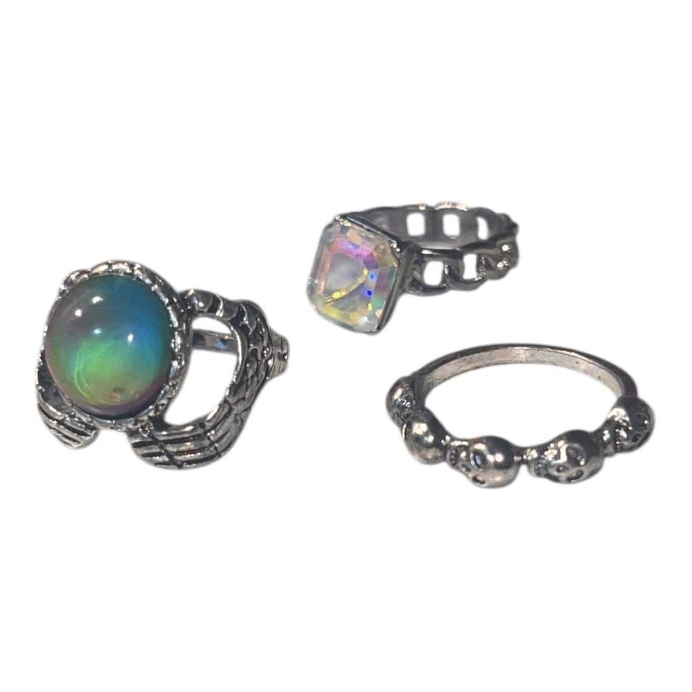 HOT TOPIC 3pk of Rings
